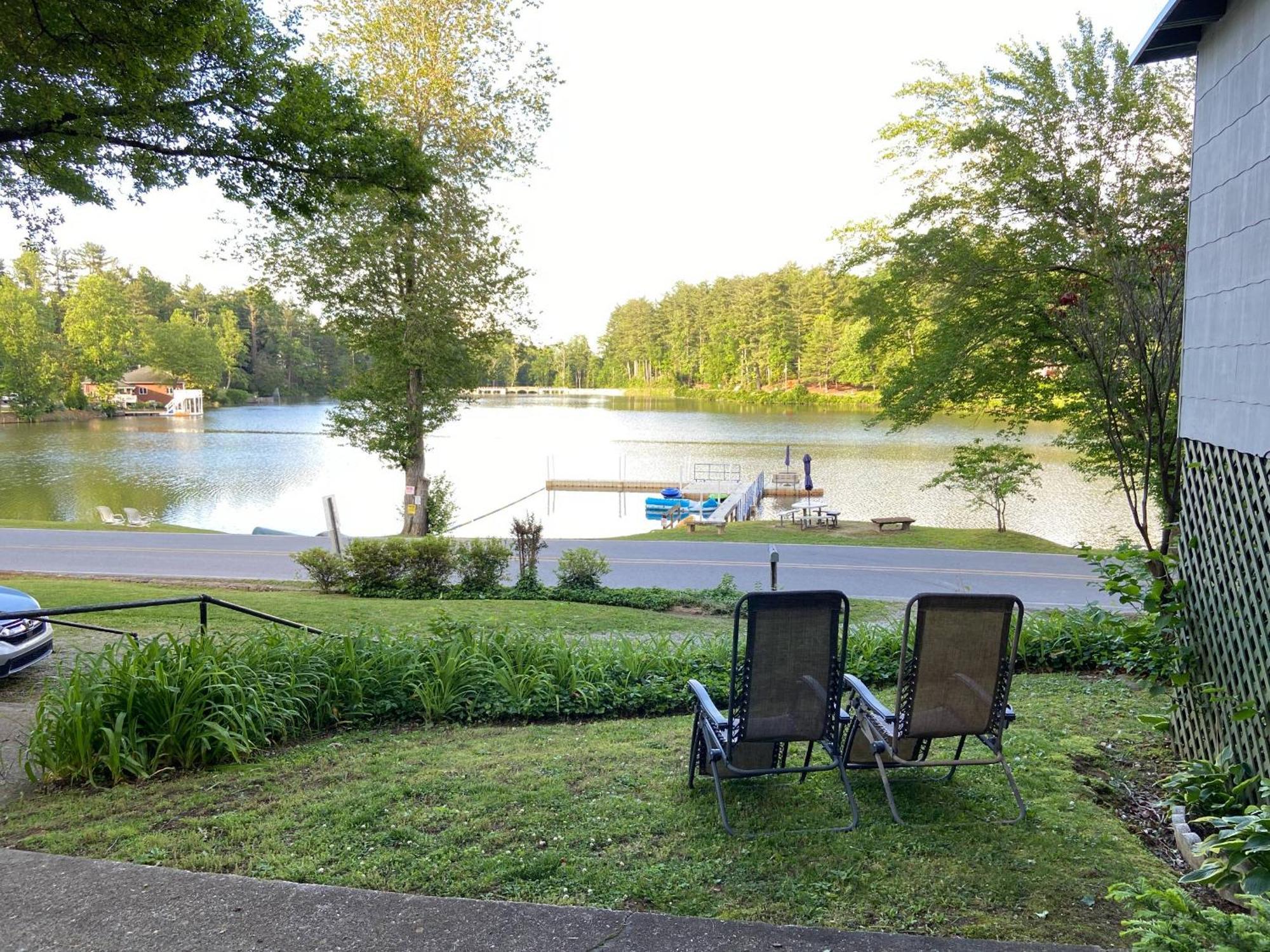 Mountain Lake Cottages Hendersonville Exterior photo