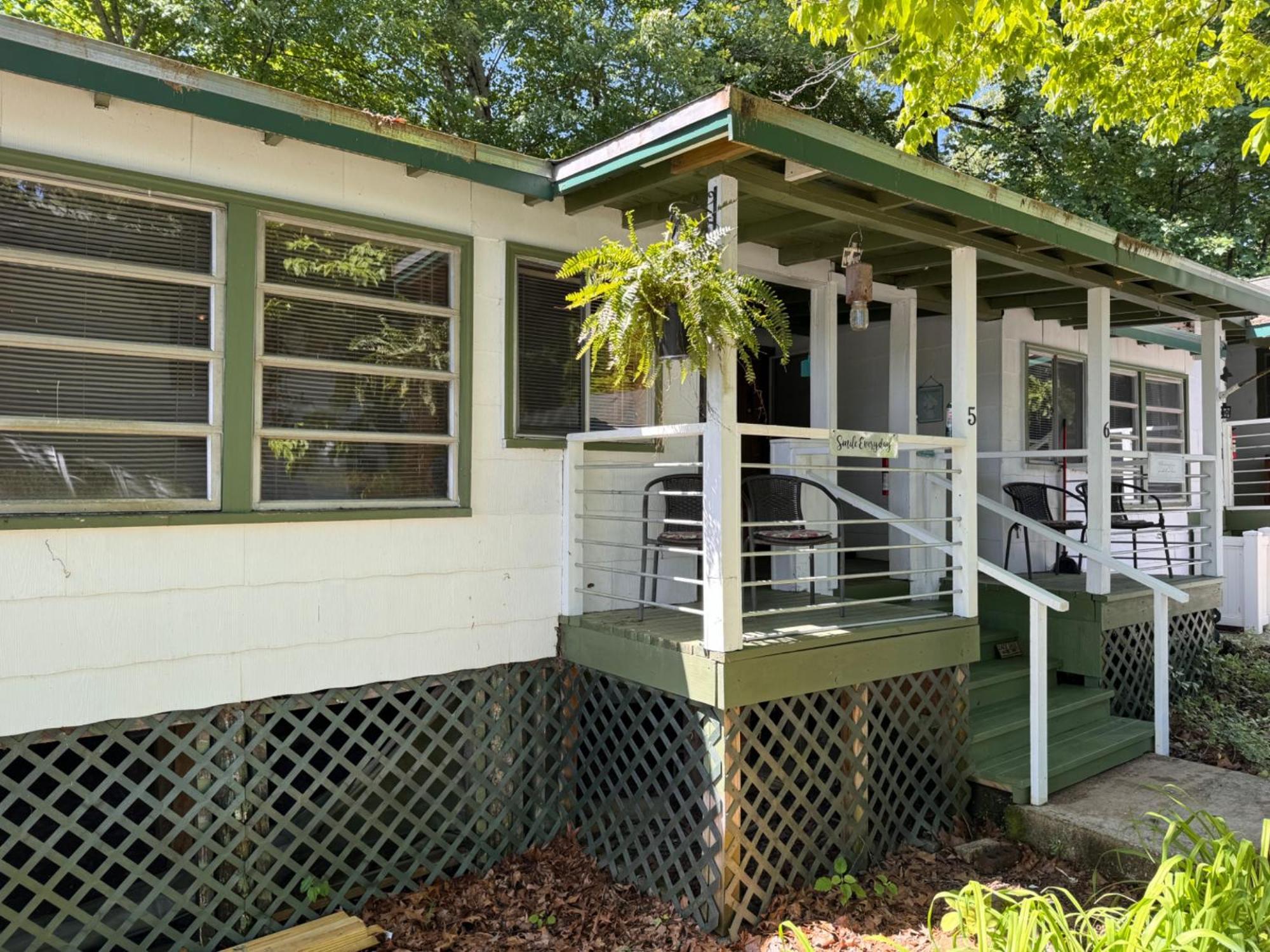 Mountain Lake Cottages Hendersonville Exterior photo