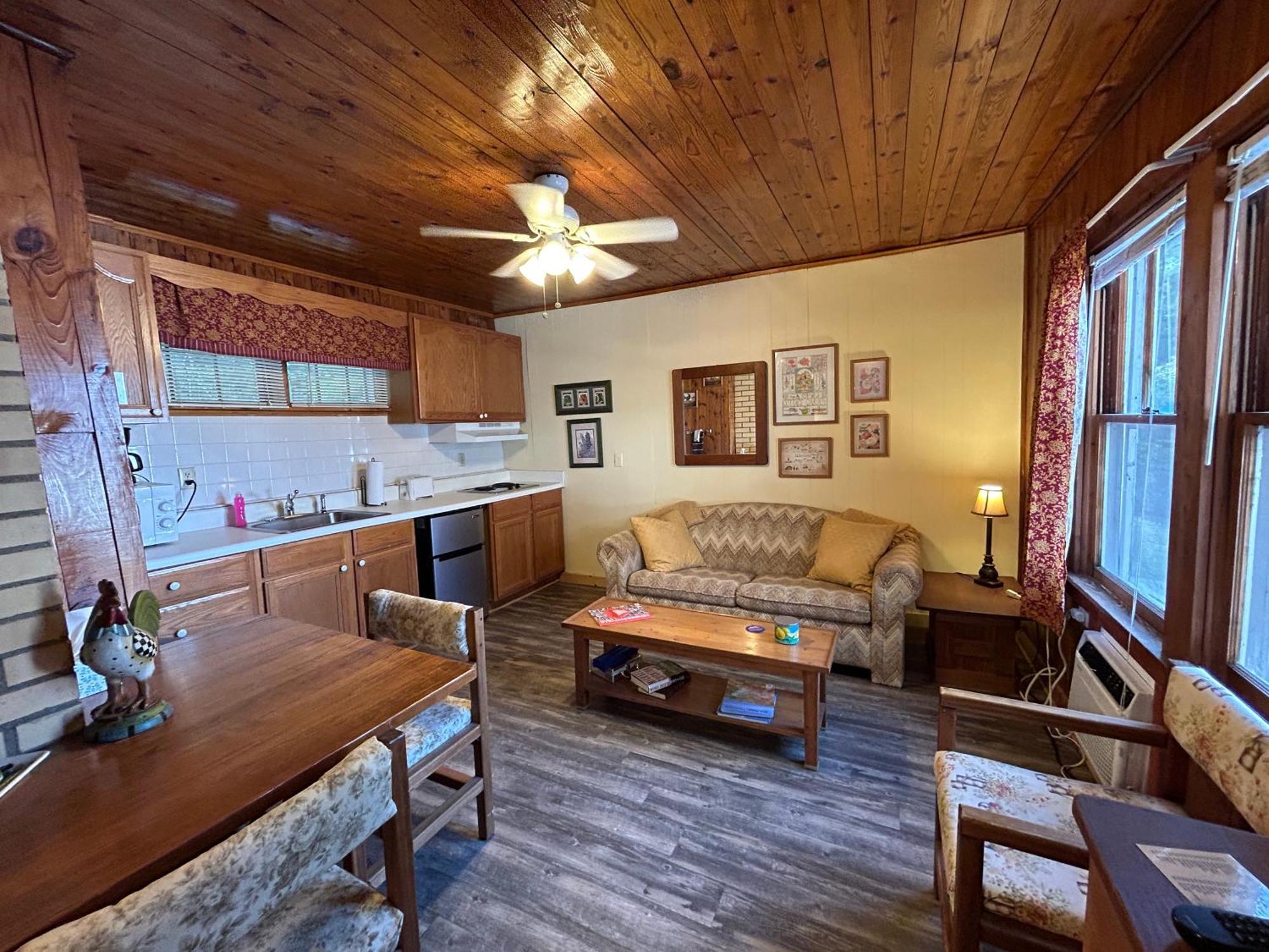 Mountain Lake Cottages Hendersonville Exterior photo
